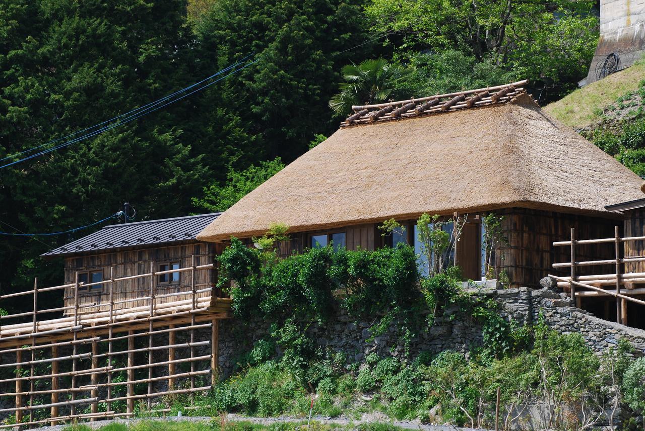 Tougenkyo Iya No Yamazato Villa Wakabayashi Buitenkant foto