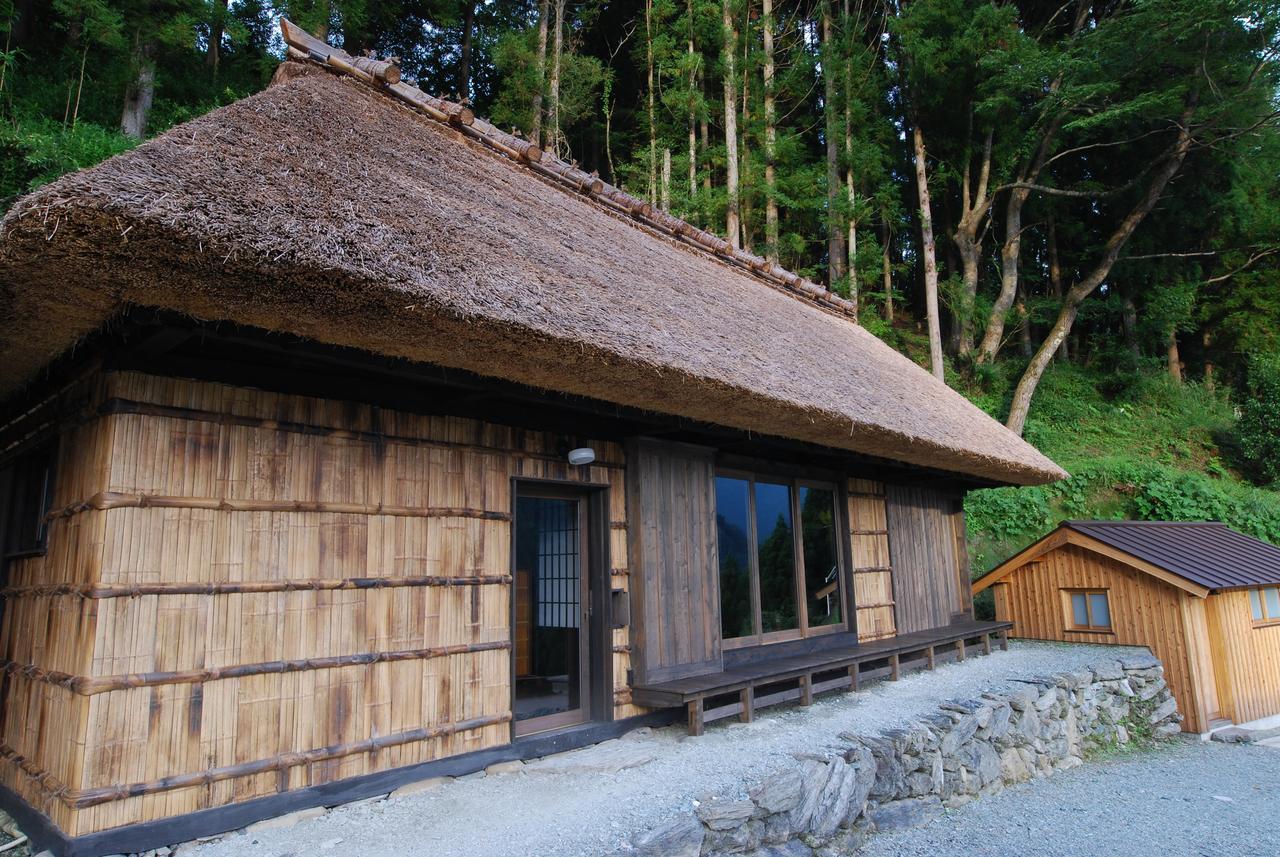 Tougenkyo Iya No Yamazato Villa Wakabayashi Buitenkant foto